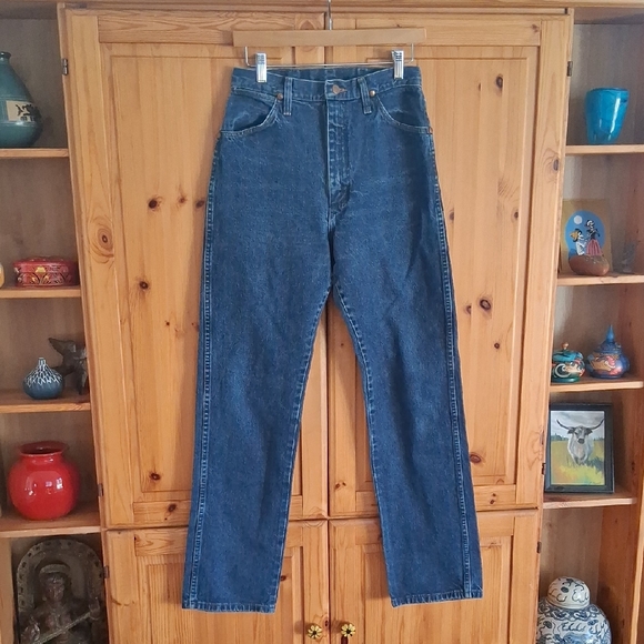 Vintage Wrangler Leather Patch High Waist Straight Leg Western Denim Jeans 9x32 - Picture 1 of 7